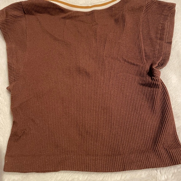 Brown Ribbed Crop Top - Picture 4 of 7